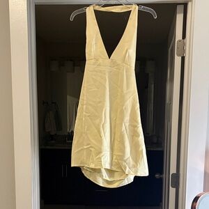 Elegant Yellow Sleeveless Dress